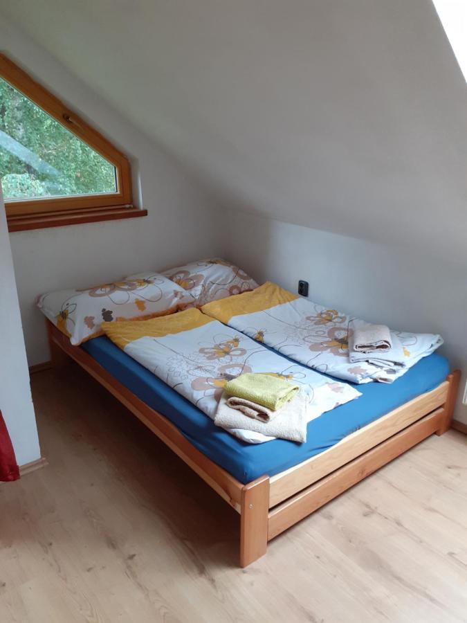 Villa Kypruv Mlyn à Knínice Extérieur photo